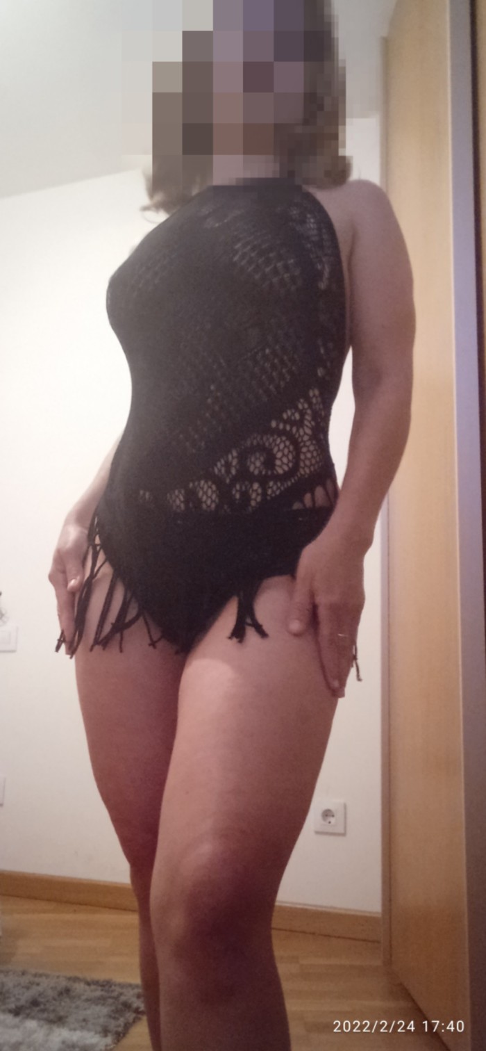 Madura pequeña sexi guapa implicada y sin prisas