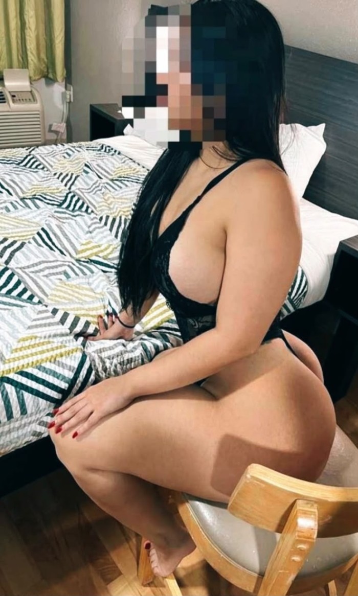 COLOMBIANA MORBOSA Y EXPLOSIVA