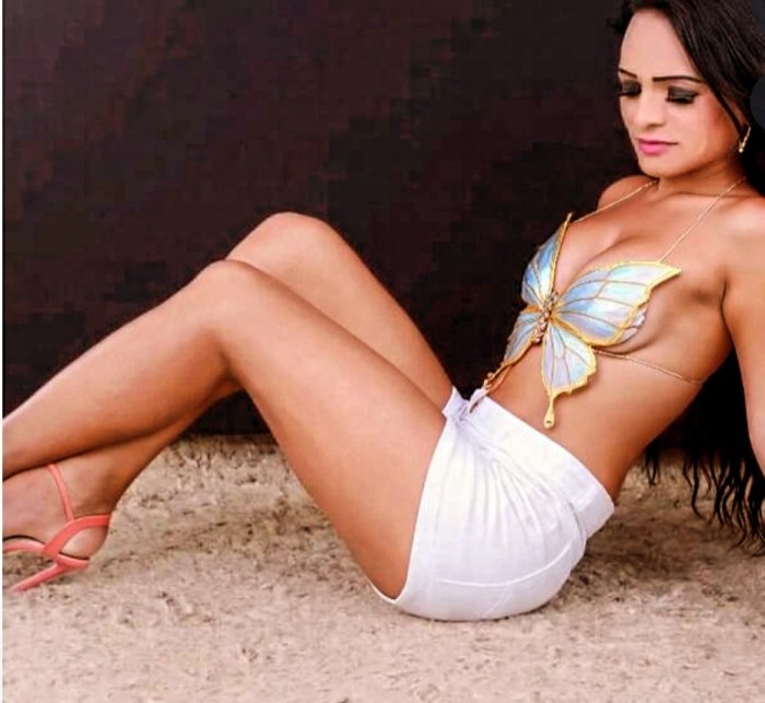 TRANS ARDIENTE MUY  CACHONDA