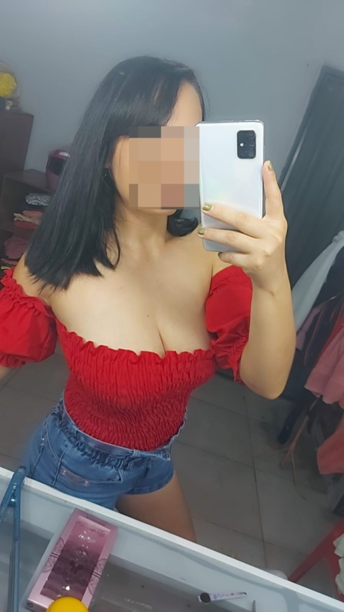 DIOSA DEL PLACER COMPLACIENTE EN VILLAROBLEDO