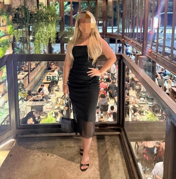 RRUBIA EXTROVERTIDA Y MUY MORBOSA EN TORREMOLINOS