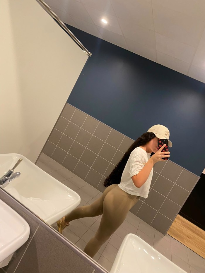Estudiante Venezolana! Super Novedad en Alicante!!