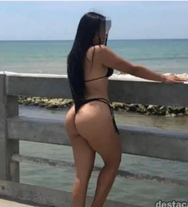EXQUISITA ARDIENTE CACHONDA MUY COMPLACIENTE
