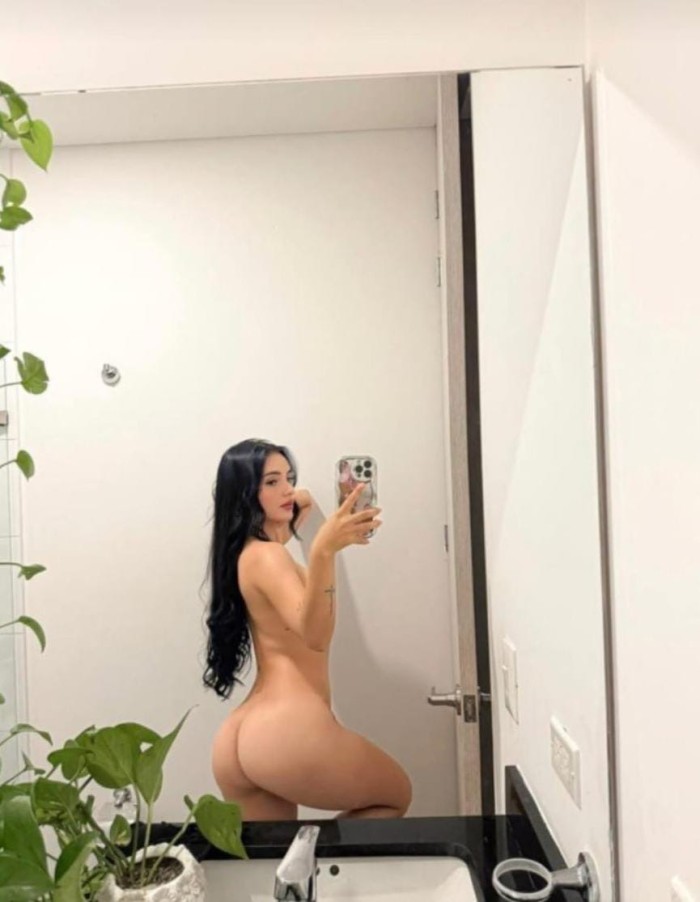 COLOMBIANA MUY CACHONDA FIESTERA EN MALLORCA