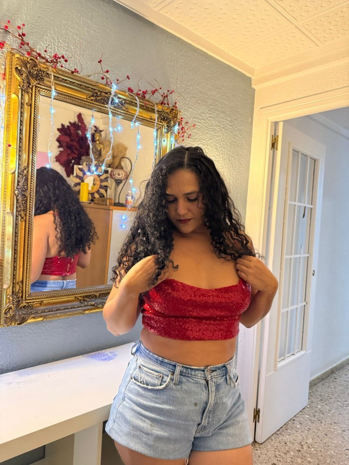 Chica latina nueva en tu ciudad