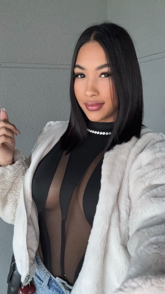 EN CALLE AGUILA 23 MUJER DESEOSA DE SEXO