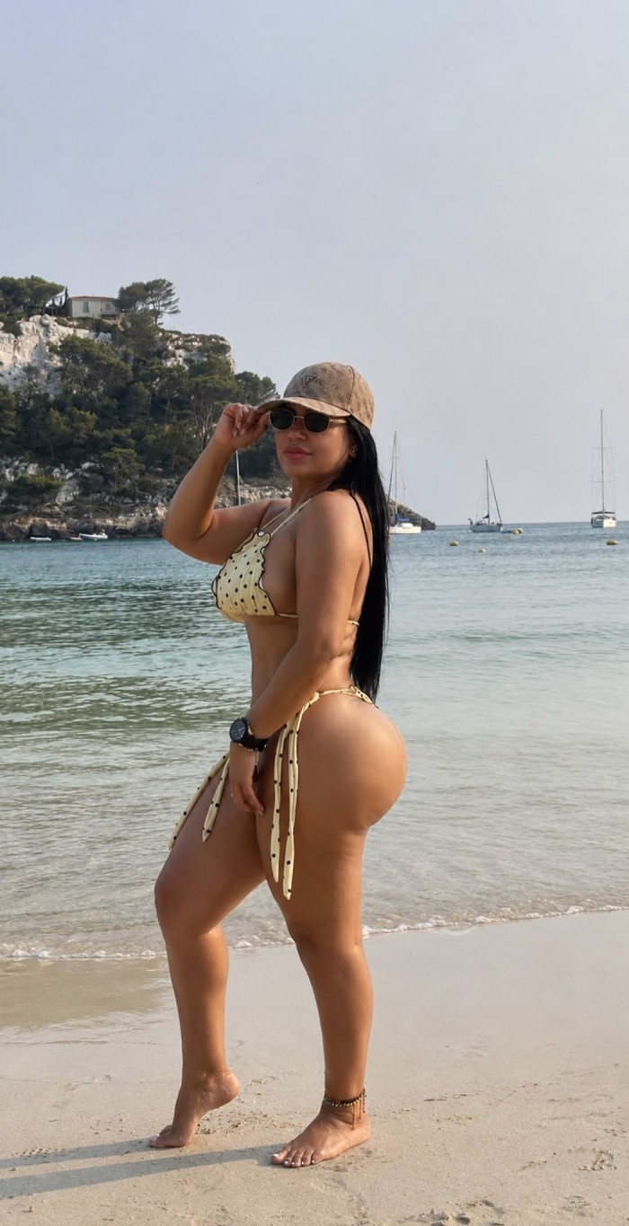 APASIONADA SENSUAL IMPLICADA CACHONDA COMPLACIENTE