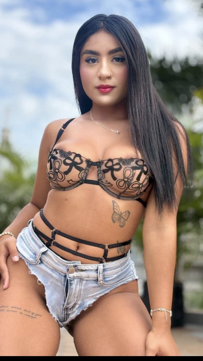 ARDIENTE SENSUAL COMPLACIENTE DIOSA DEL SEXO