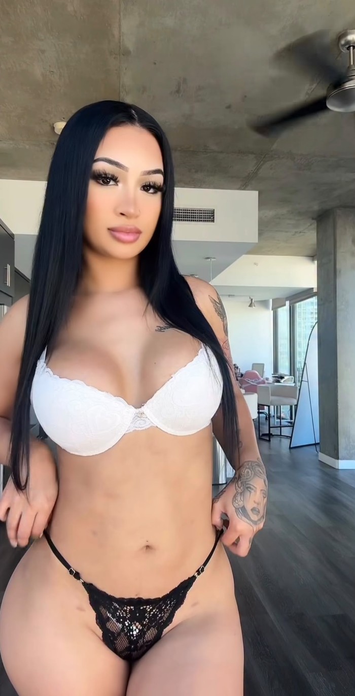 BIBI COLOMBIANA MUY CACHONDA