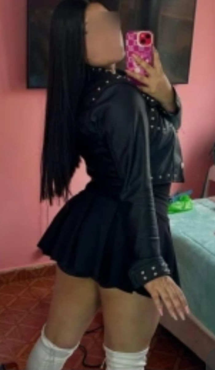 COLOMBIANA EXOTIKA DISPUESTA AL PLACER