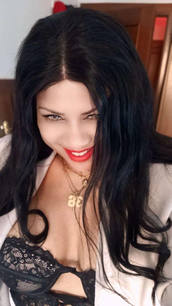 MUJER ELEGANTE Y MUY APASIONADA EN BURGOS PARA TI