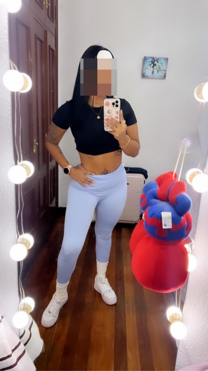 MUJER COMPLACIENTE A TUS CAPRICHOS EN BARAÑAIN