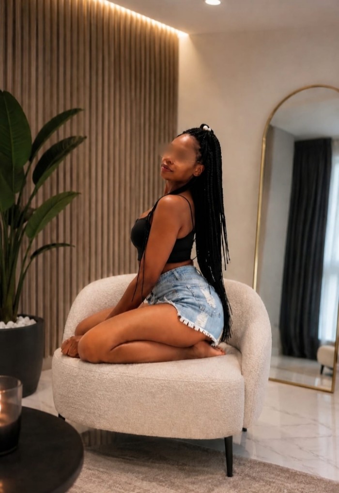 DANA CUERPASO MUY FIESTERA VICIOSA SENSUAL