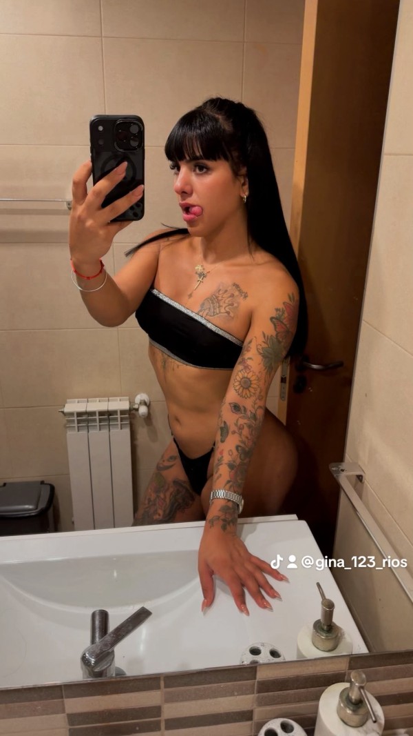 VALENTINA PRECIOSA TRANS FEMENINA EN MÓSTOLES