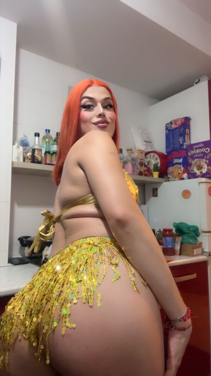 TU DIABLA ARDIENTE DOMINATRIX RECIEN LLEGADA A PONFERRADA