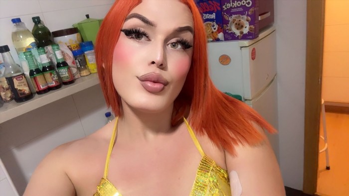TU DIABLA ARDIENTE DOMINATRIX RECIEN LLEGADA A PONFERRADA