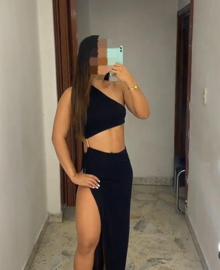 EN SANTIAGO DE COMPOSTELA MUJER ARDIENTE SEXO RICO