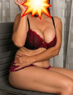 Dos amiga madurita  cañera explosiva tetona