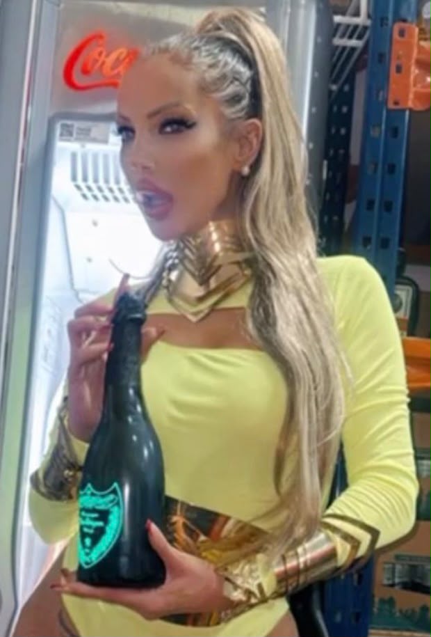 SOFIA ESPAÑOLA ATREVIDA SENSUAL EN TORREVIEJA