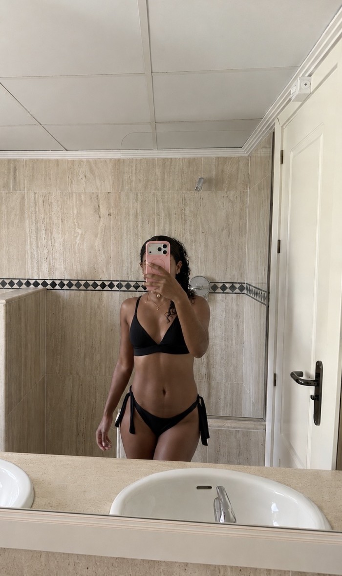 JOVENCITA CALIENTE DE 22 AÑITOS