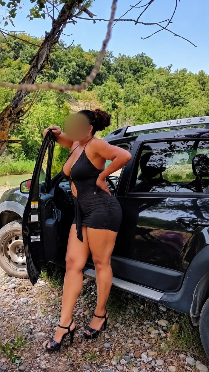 CACHONDA LUJURIOSA ATREVIDA SENSUAL IMPLICADA COMPLACIENTE