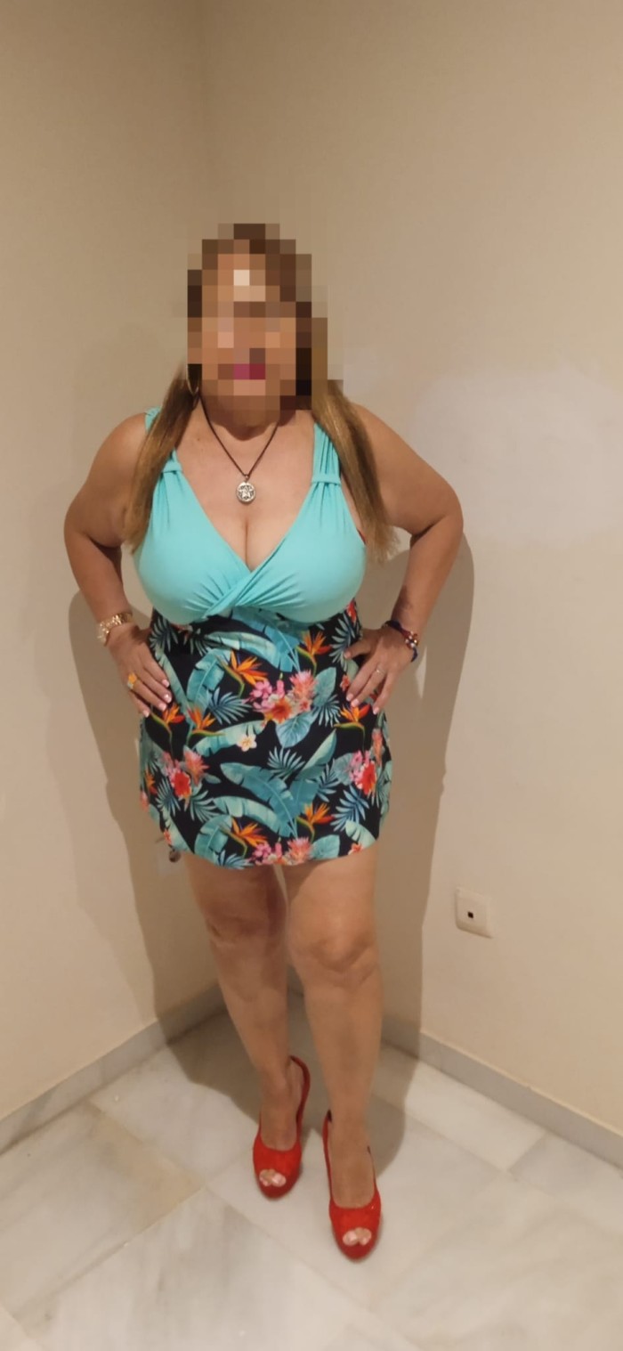 Señora muy guapa 56 Primaveras fotos caseras en oviedo