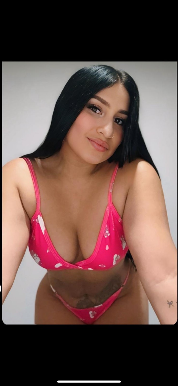 Papi tengo rico coño caliente,baboso tú polla quie