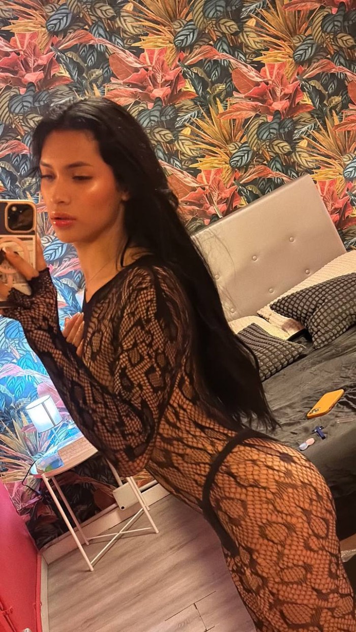 VERSáTIL Y MUY FEMENINA SEXO GUARRO