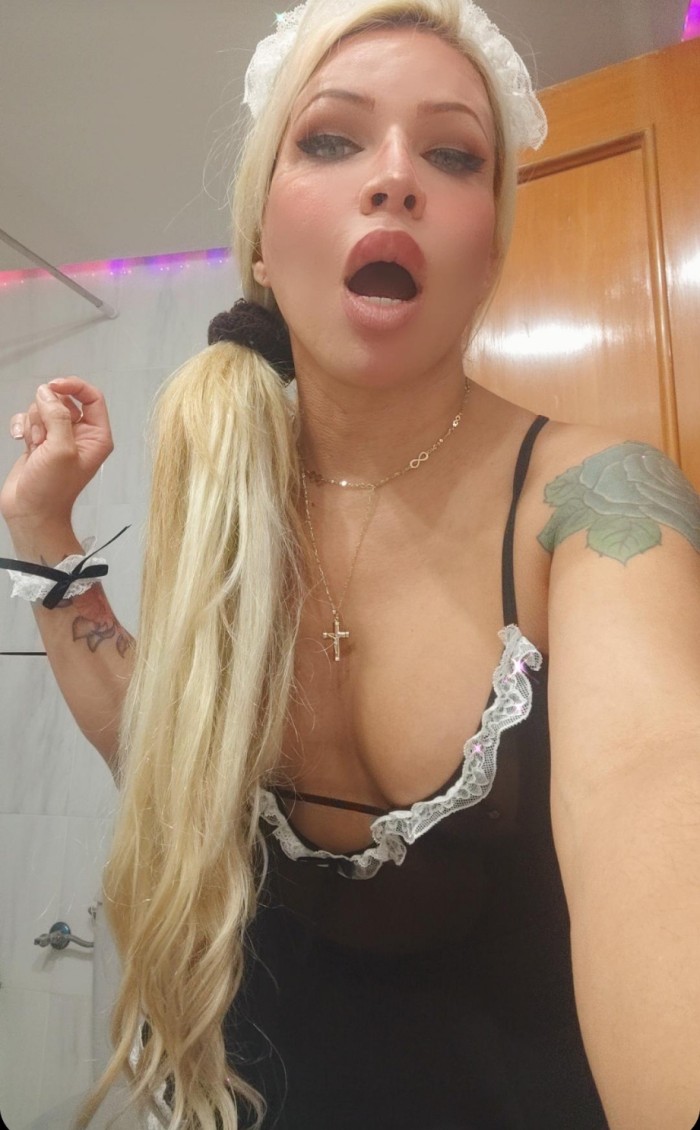 Pollona cachonda activa y pasiva en Pozuelo de Ala