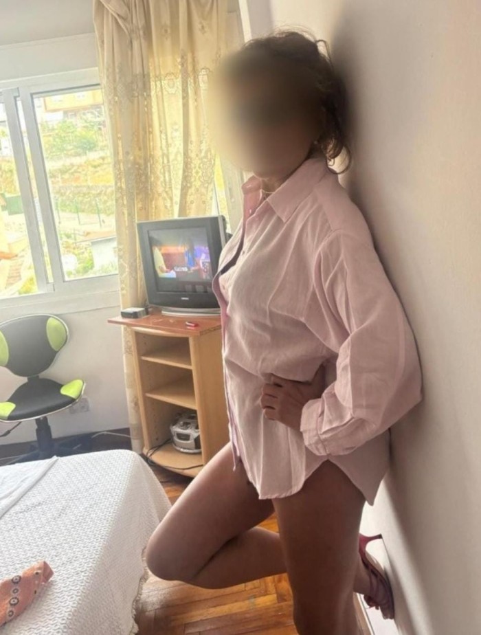 MADURITA DELICIOSA EXPERTA EN SEDUCIRTE Y COMPLACE