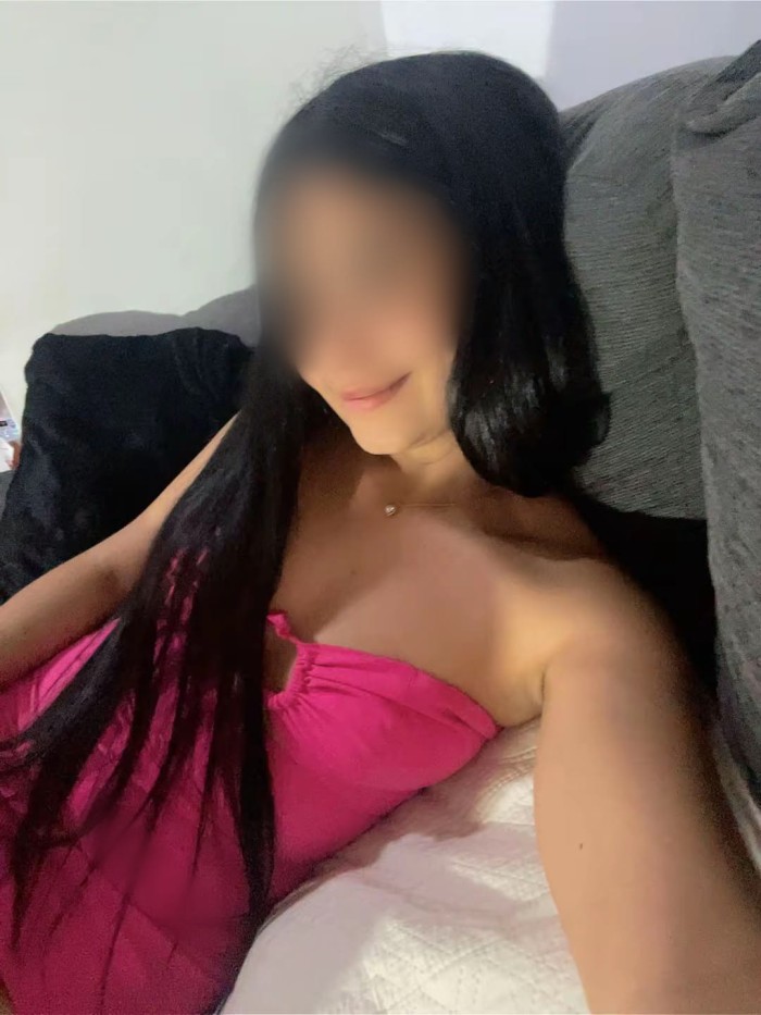 NOVEDAD HERMOSA Y ATRACTIVA COLOMBIANA EN FIGUERES