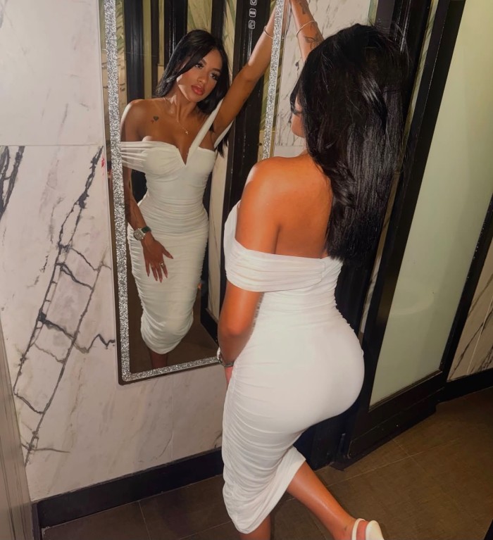 MODELO VENEZOLANA 24 HORAS DISPONIBLE AMOR