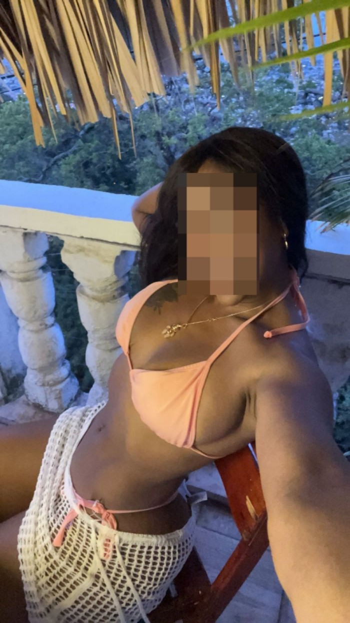 BOMBA DE SEXO COMPLACIENTE A TUS CAPRICHOS