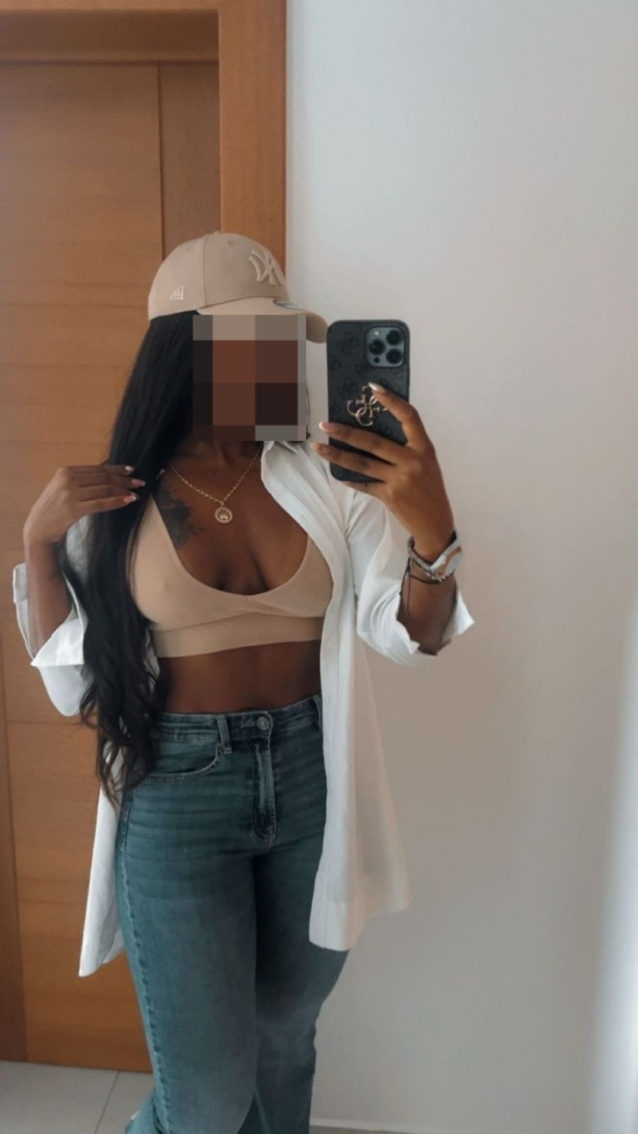 BOMBA DE SEXO COMPLACIENTE A TUS CAPRICHOS
