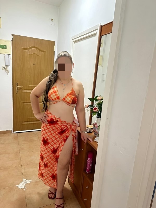 De tu nuevo tú rubia Por la zona bomba
