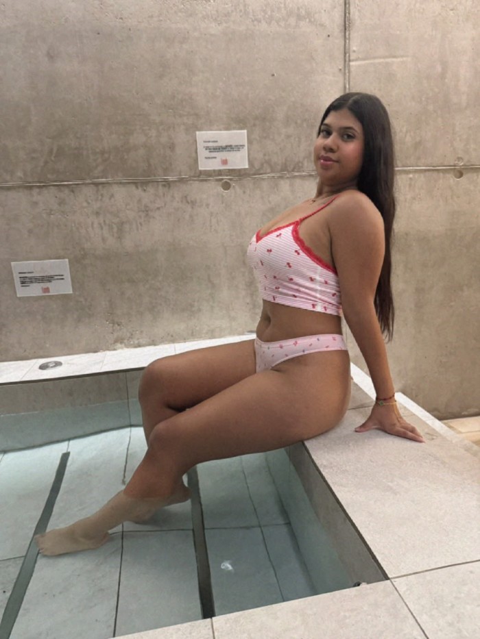 JUGUETONA CON GANAS DE RICO PLACER
