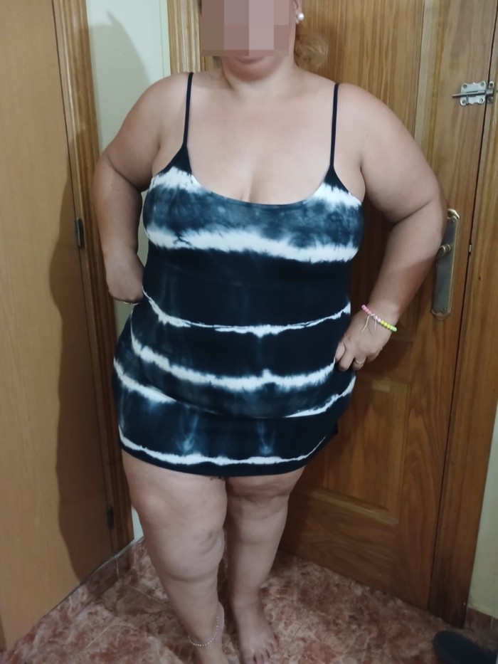 BOMBA DE SEXO COMPLACIENTE EN BENALMADENA