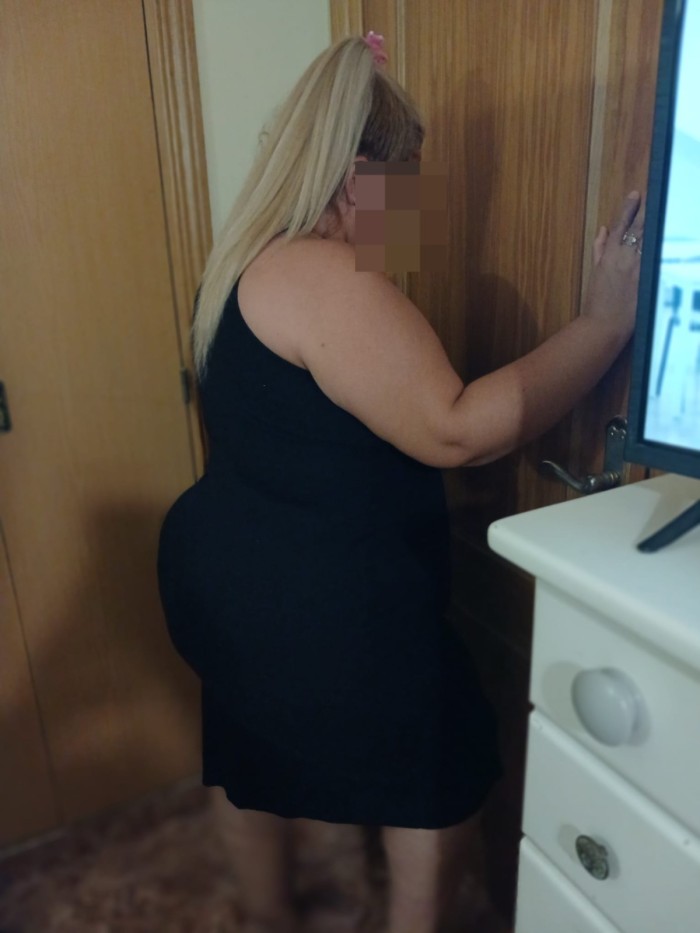 BOMBA DE SEXO COMPLACIENTE EN BENALMADENA
