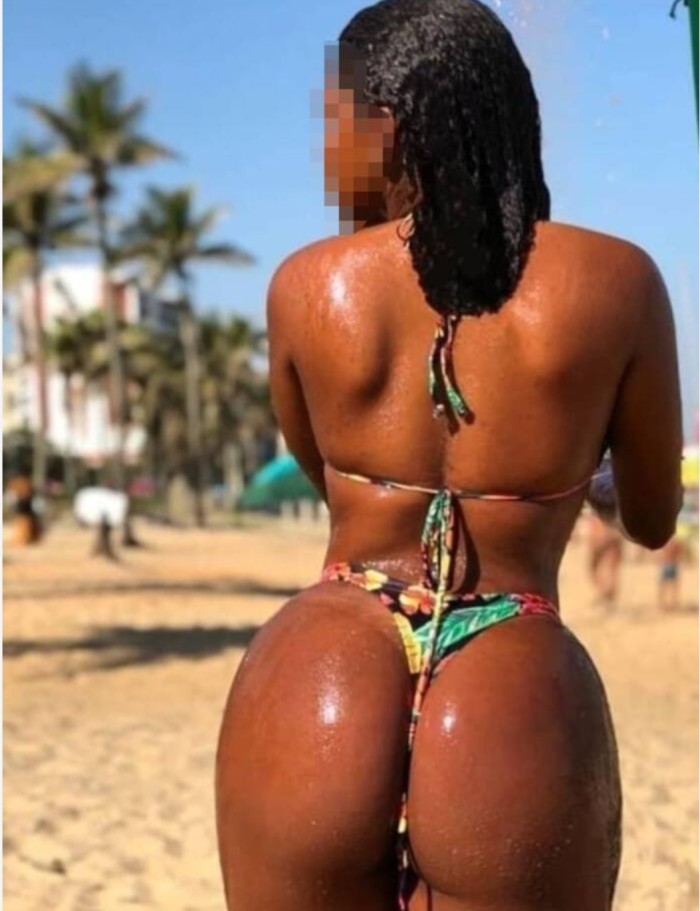 Jovencita cachonda fiestera guarra nifomana en bergara