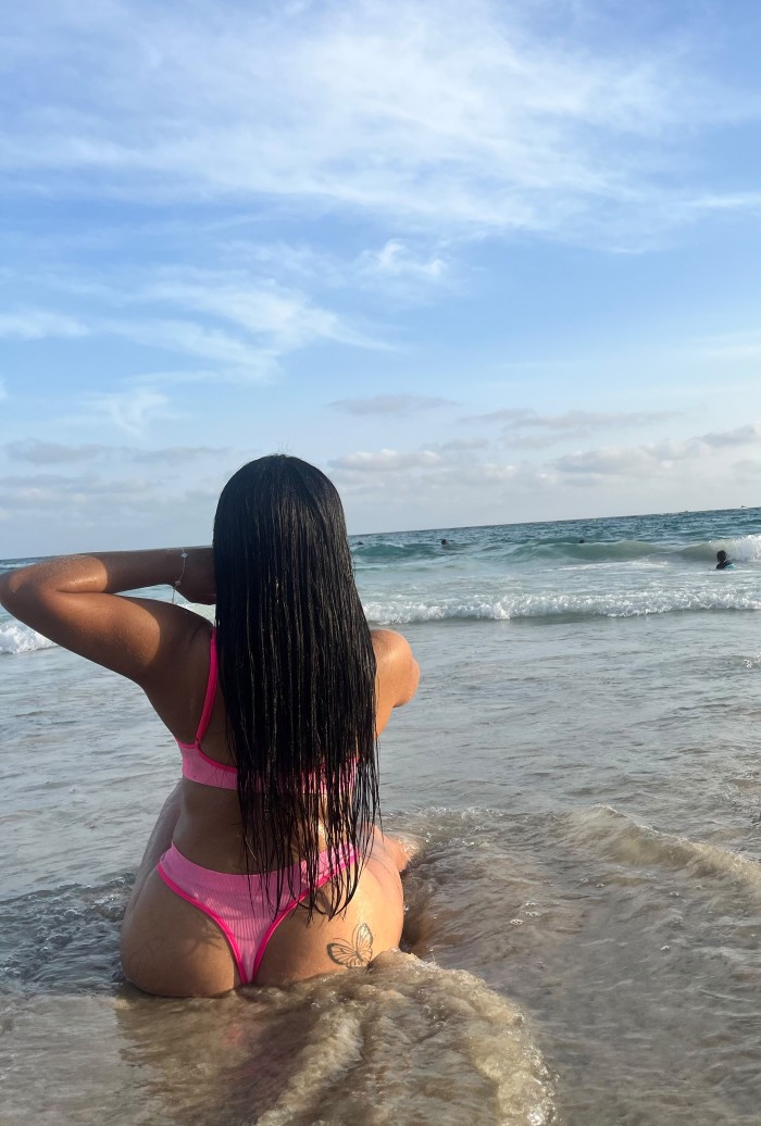 J, HERMOSA INDIA LATINA TE ESPERO