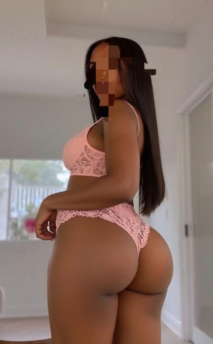 Jovencita nifomana adicta golosa fiestera en berg