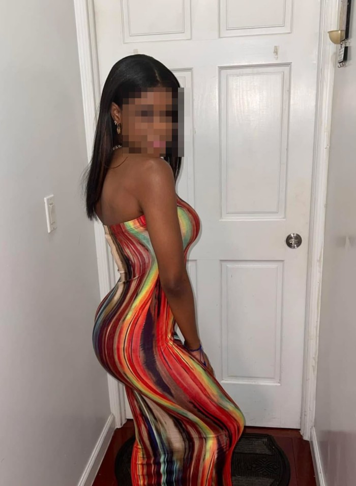 ARDIENTE SENSUAL COMPLACIENTE BUENA AMANTE