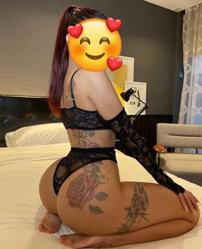 tengo amigas para hacer trio y disfrutar junto ven
