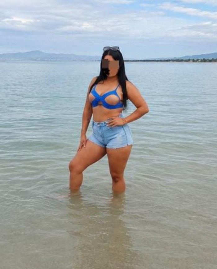MORENA GUAPA RECIÉN LLAGADITA A BURELA
