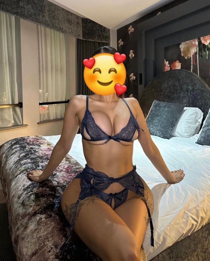 me gusta chupar polla y tragarmela toda calientita