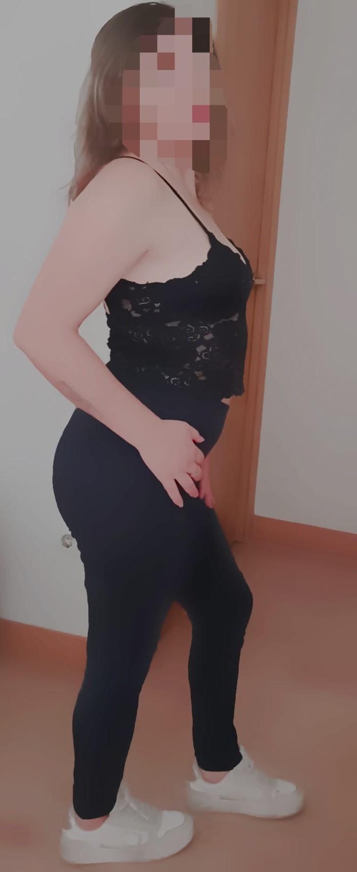 implicada fiestera 30€ rico polvito y 2 hs 140€