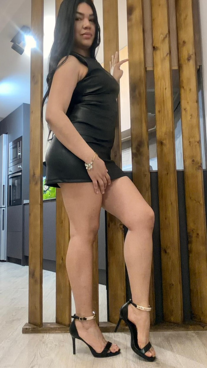 LATINA GUARRA FIESTERA NOVEDAD TARRAGONA GRIEGO