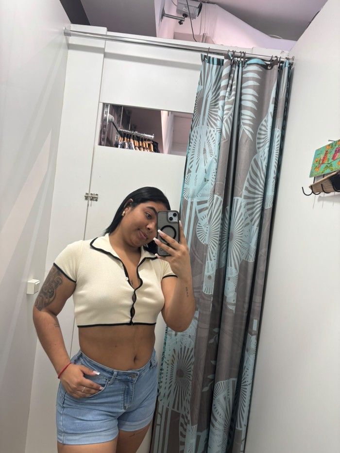 CHICA EXPLOSIVA EN ZONA DISCRETA DE BURRIANA