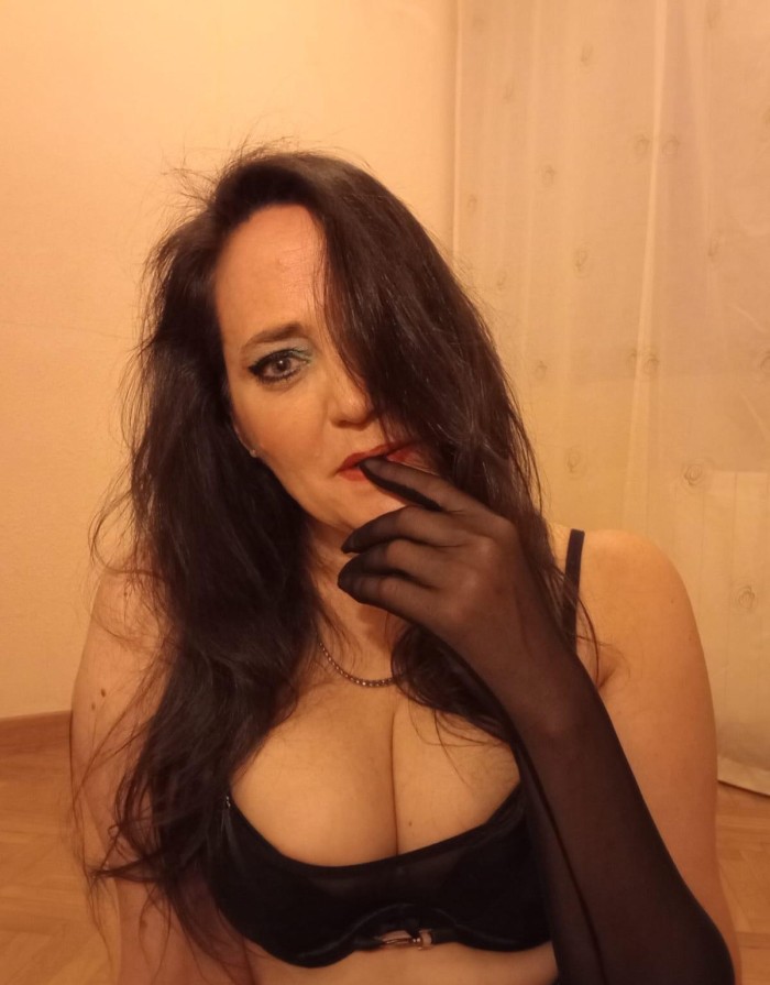 LUCIA 635303303 SENSUAL, MORBO. DESEOSA DE SEXO