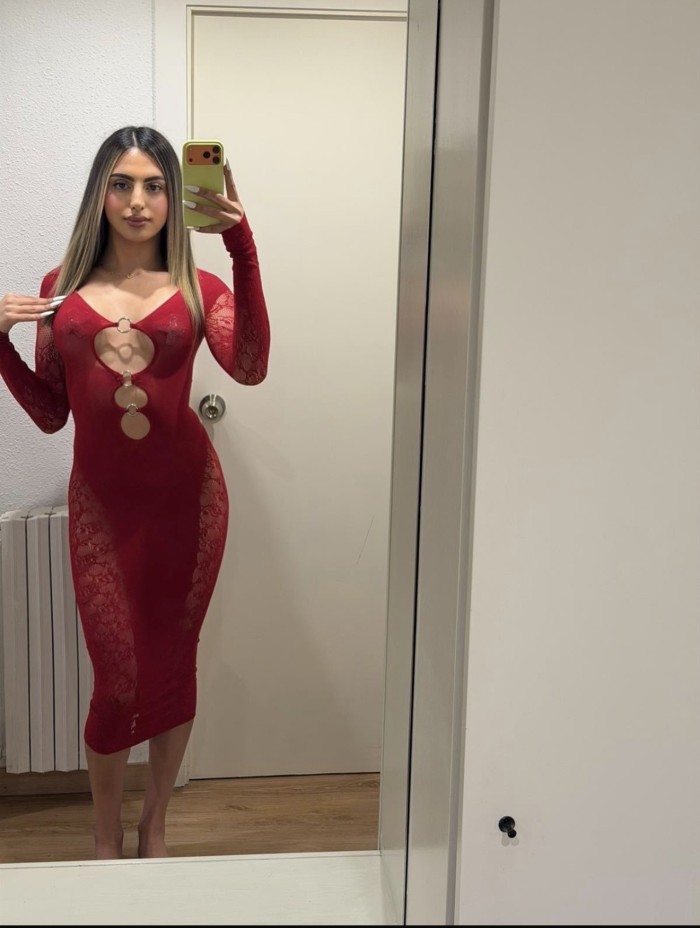 Trans femenina muy guapa , repetiras – Poblenou